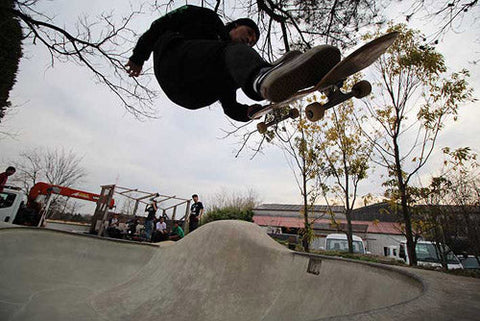 Canadian Footplant / Transplant at Skull Skates Japan